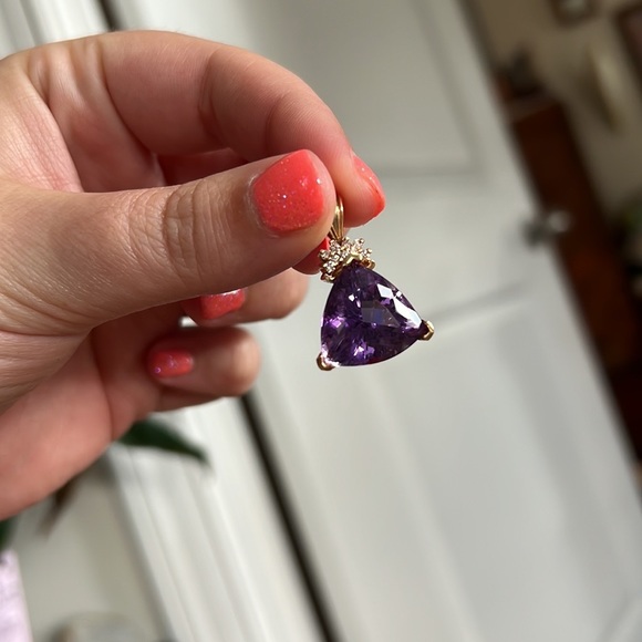 Stunning amethyst sapphire and 14k gold pendant and earring set w display case! - Picture 7 of 12